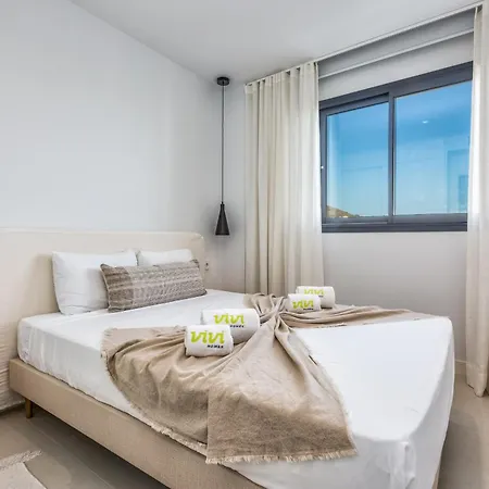 Vivi Homes - Terra Higueron Luxury, Terrace & Pool Apartman Fuengirola