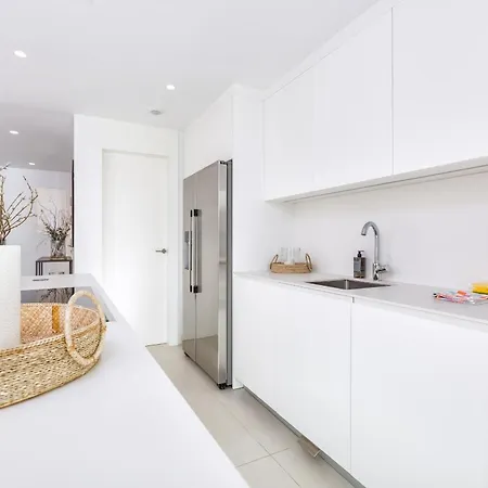 Vivi Homes - Terra Higueron Luxury, Terrace & Pool Apartman *