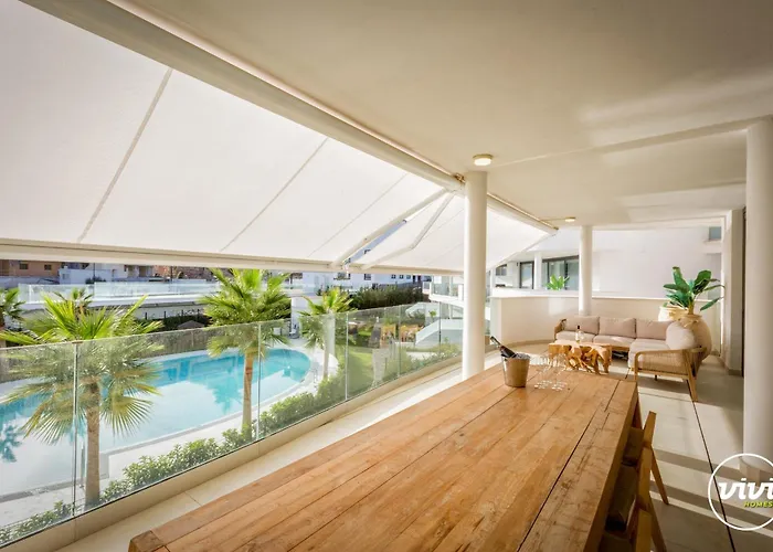 Vivi Homes - Terra Higueron Luxury, Terrace & Pool * フエンヒロラ