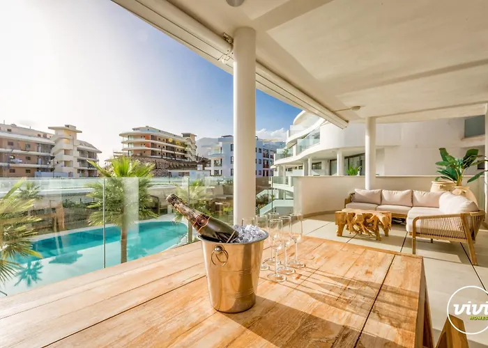 アパート Vivi Homes - Terra Higueron Luxury, Terrace & Pool