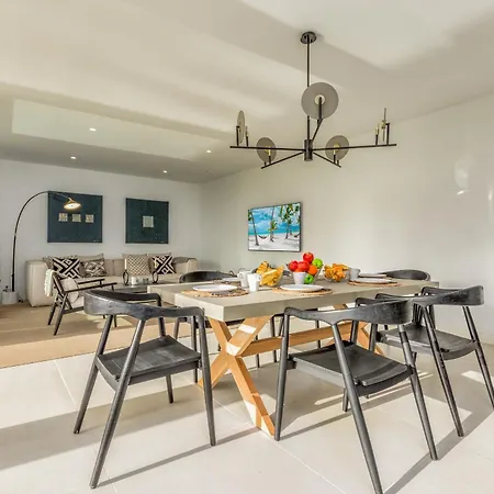 Vivi Homes - Terra Higueron Luxury, Terrace & Pool * Fuengirola