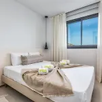 Vivi Homes - Terra Higueron Luxury, Terrace & Pool Apartment Fuengirola